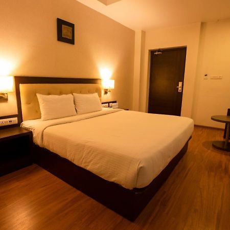 Hotel Grand Arcadia Tiruchirappalli Exterior foto