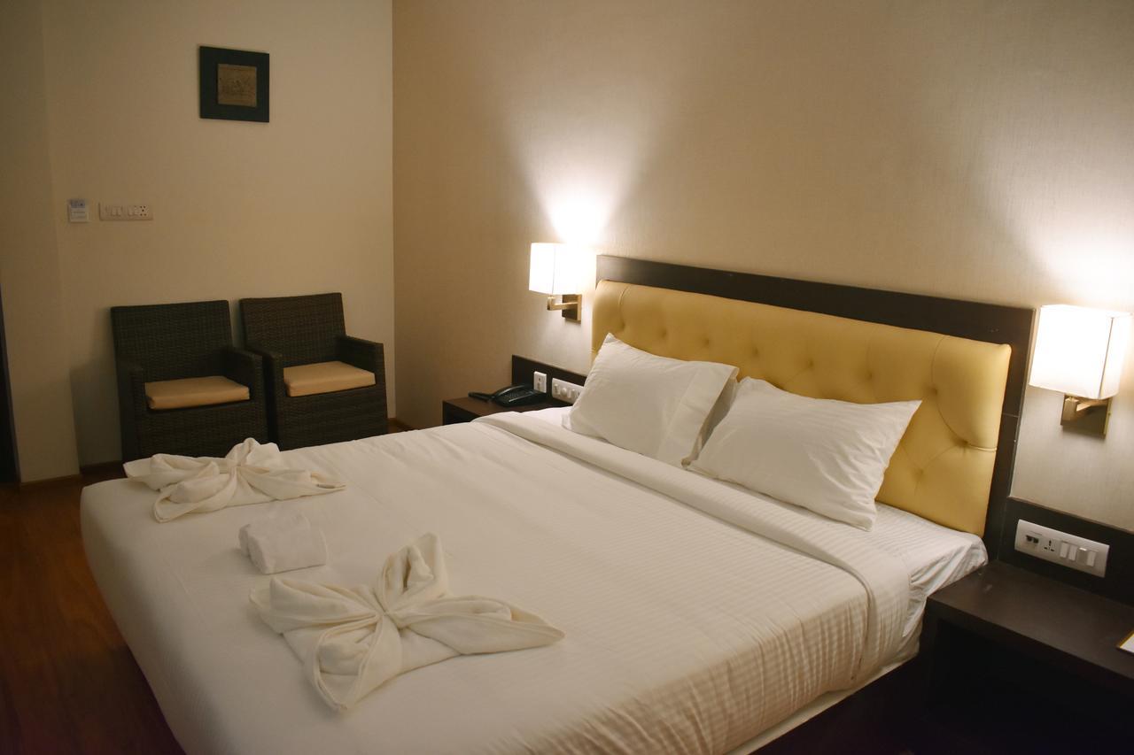 Hotel Grand Arcadia Tiruchirappalli Exterior foto