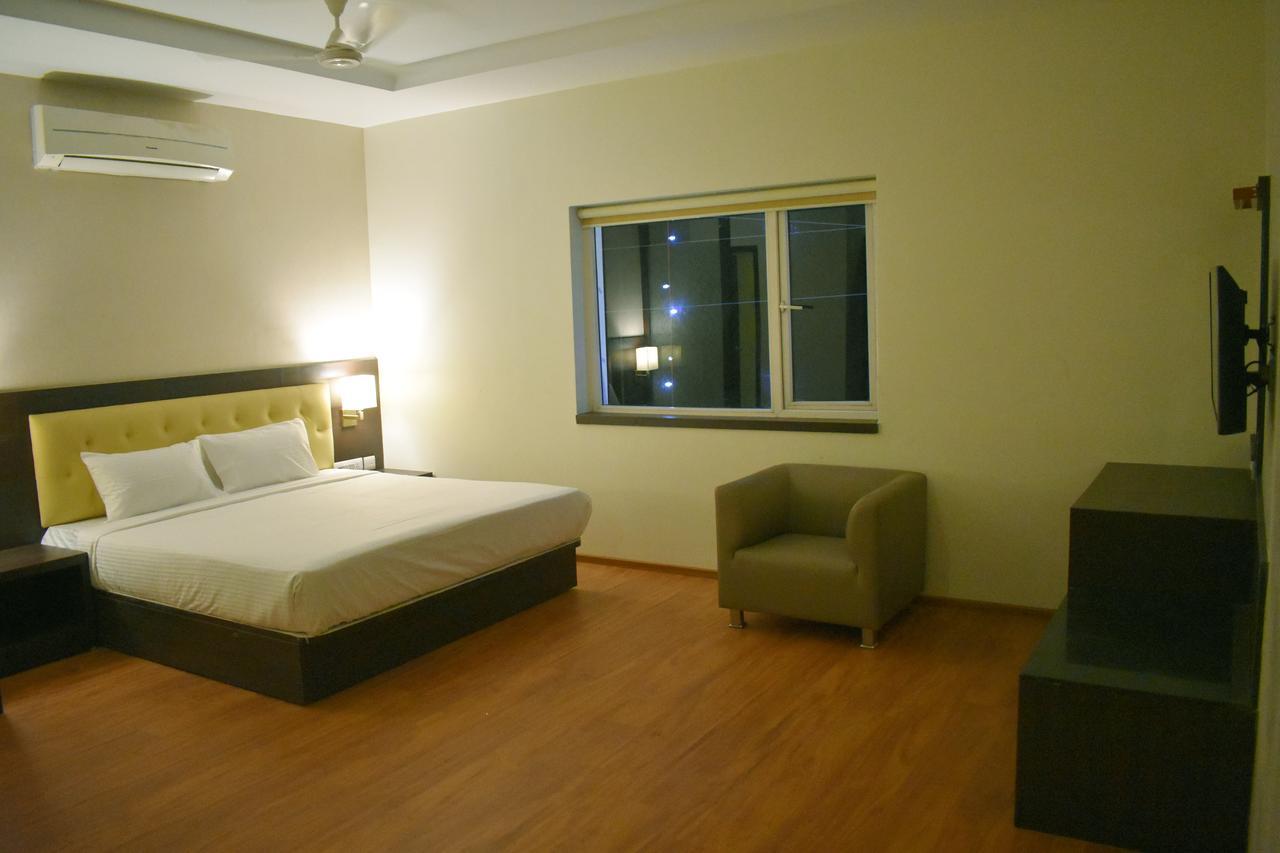Hotel Grand Arcadia Tiruchirappalli Exterior foto