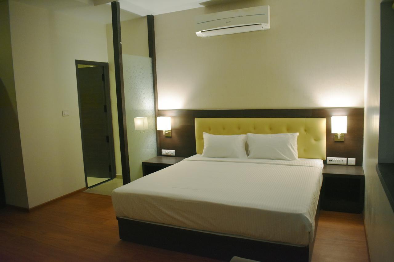 Hotel Grand Arcadia Tiruchirappalli Exterior foto